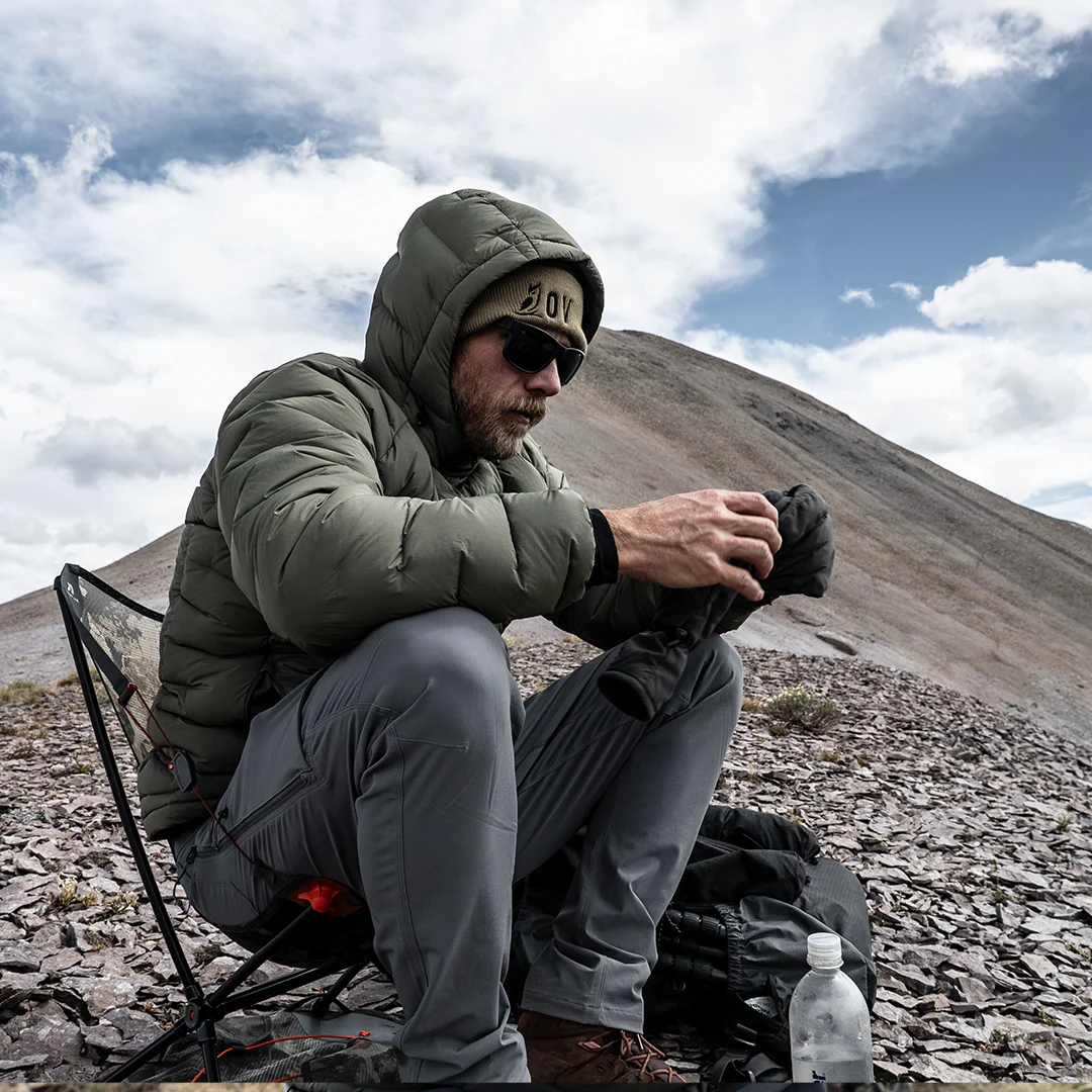 Vantage Alpine Down Jacket - Men - Image 12